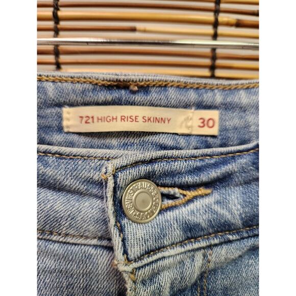 Levis 721 High Rise Skinny Jeans Women's Light Wash Distressed Denim Size 30 - Picture 3 of 8